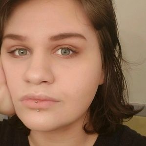 Meet your Posher, Loren